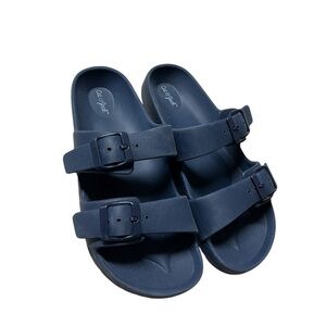 🔵CAT & JACK: Boy’s size 3, navy blue buckle rubber slides, barely worn🔵